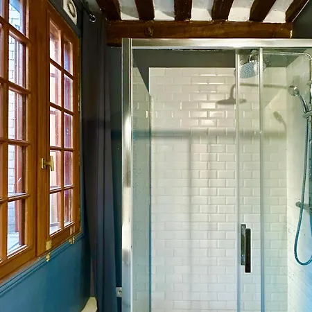 Lylylodge - T3 Center *