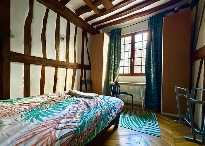 Lylylodge - T3 Center דירה רואן